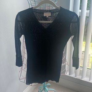 Cute black top mesh like super cute! I wore it one time